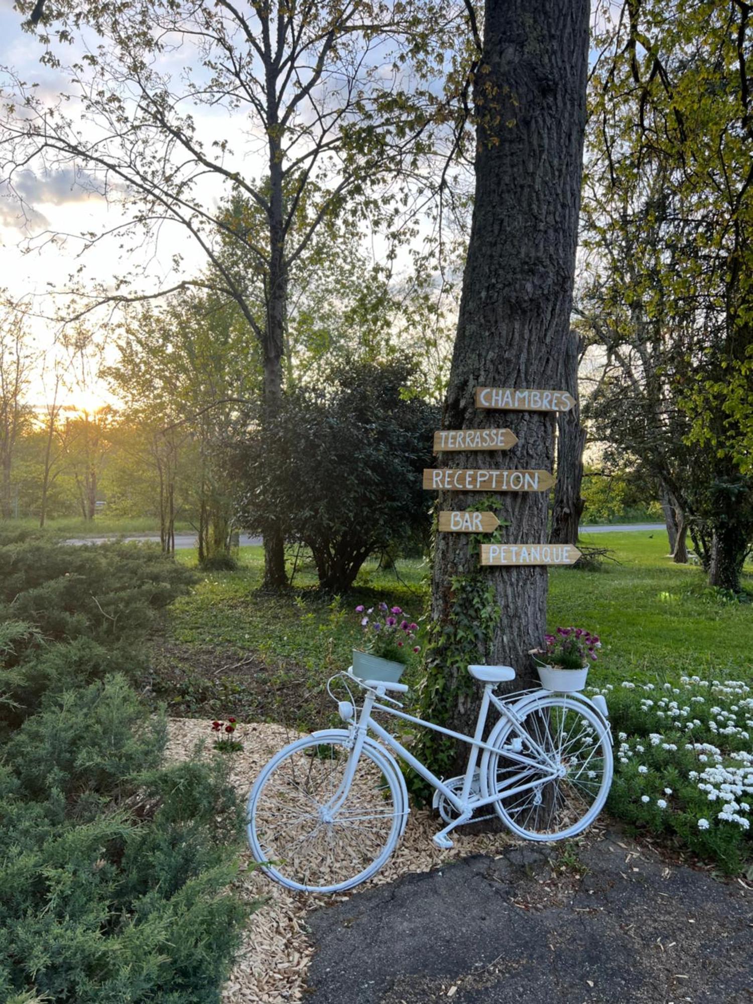 Motel Les Broussailles Mesves-sur-Loire Luaran gambar